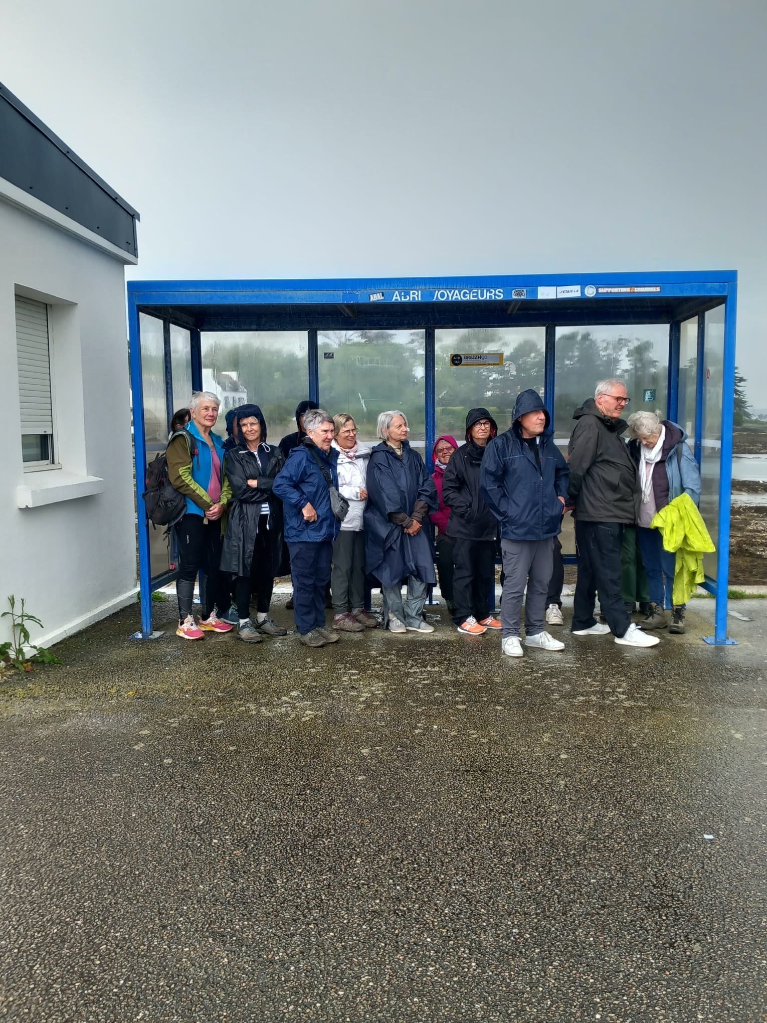 Après midi : pluie orageuse pour attendre la vedette 