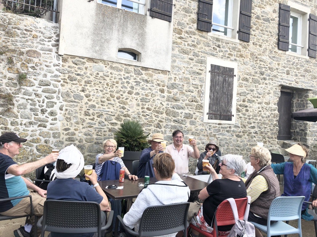 Après cette journée bien remplie et avec une température caniculaire ...