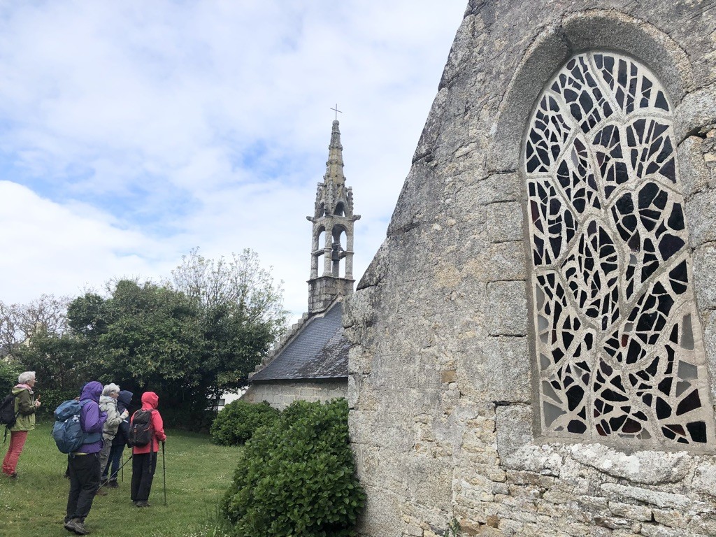Puis nous arrivons à la jolie chapelle Notre Dame de la Clarté à Trémorvezen