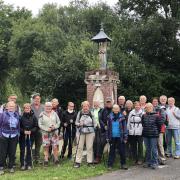 Départ de la randonnée , chemin de la Vierge , à Fatouville Grestain
