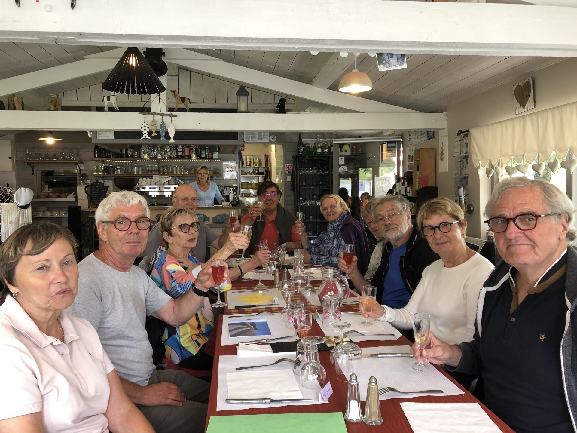 ...Au restaurant de l 'Entrepont à Berville sur mer