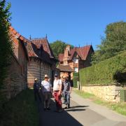 ... nous passons devant le superbe château du Hamelet