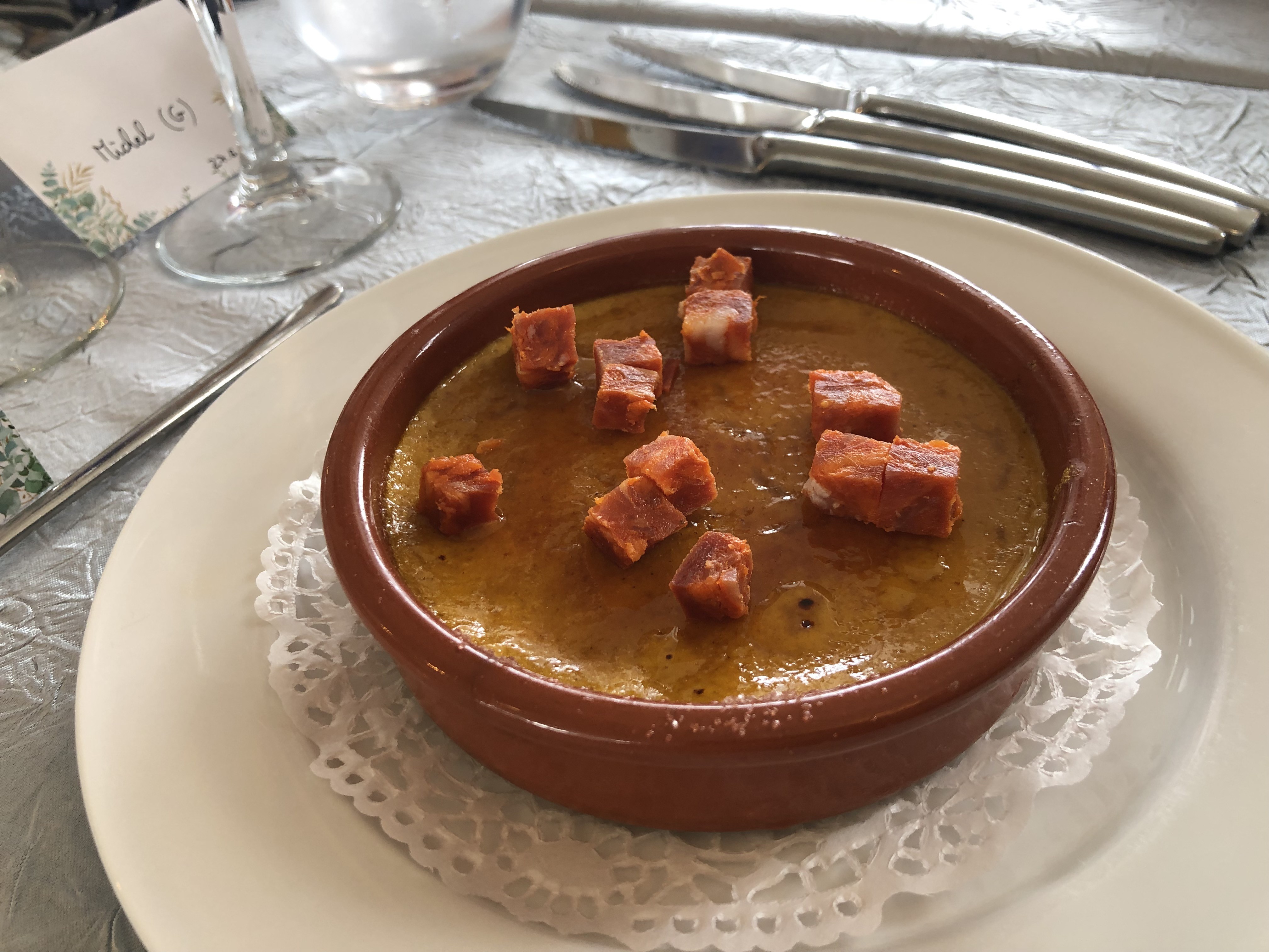 Crème brûlée au curry et chorizo