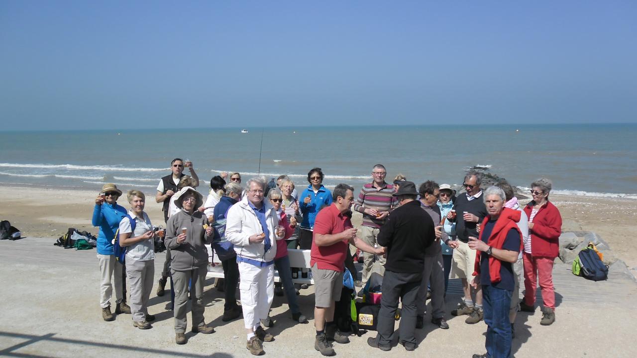 Apéritif bien mérité sur la plage de Blonville