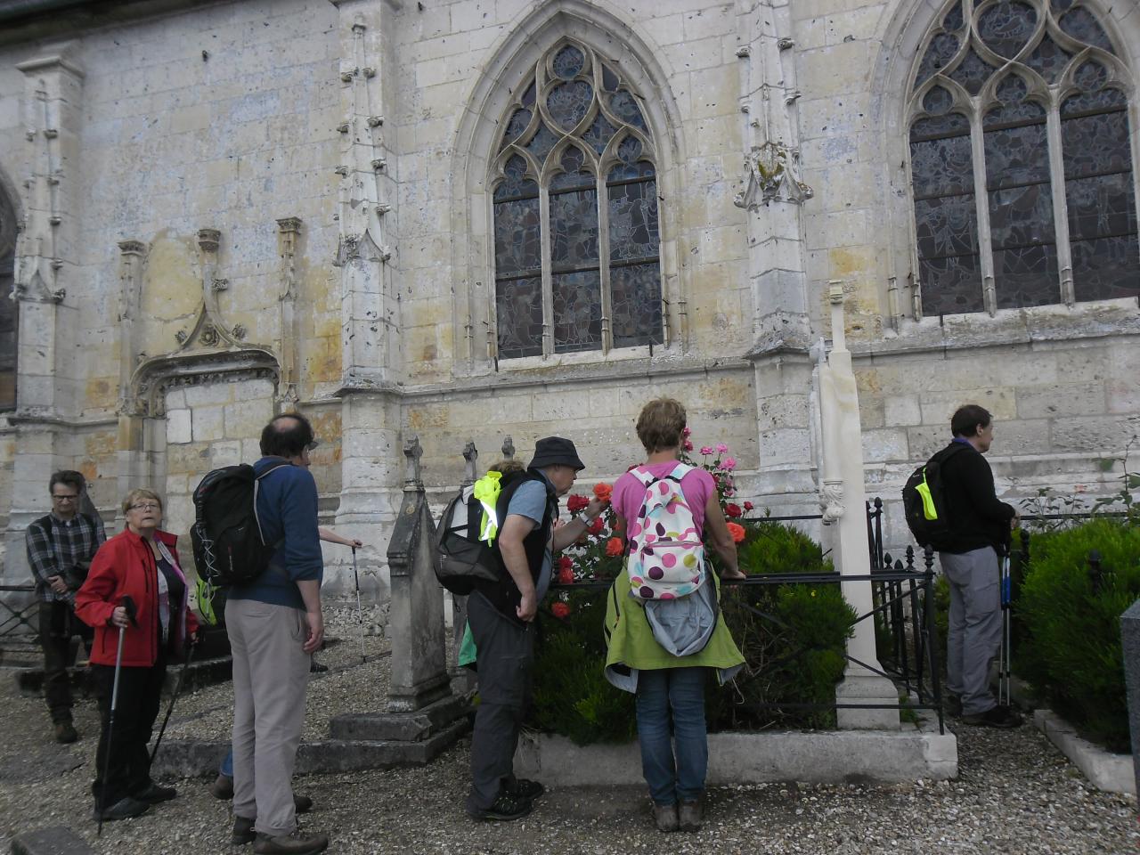Autour des tombes des familles Vacquerie et Hugo