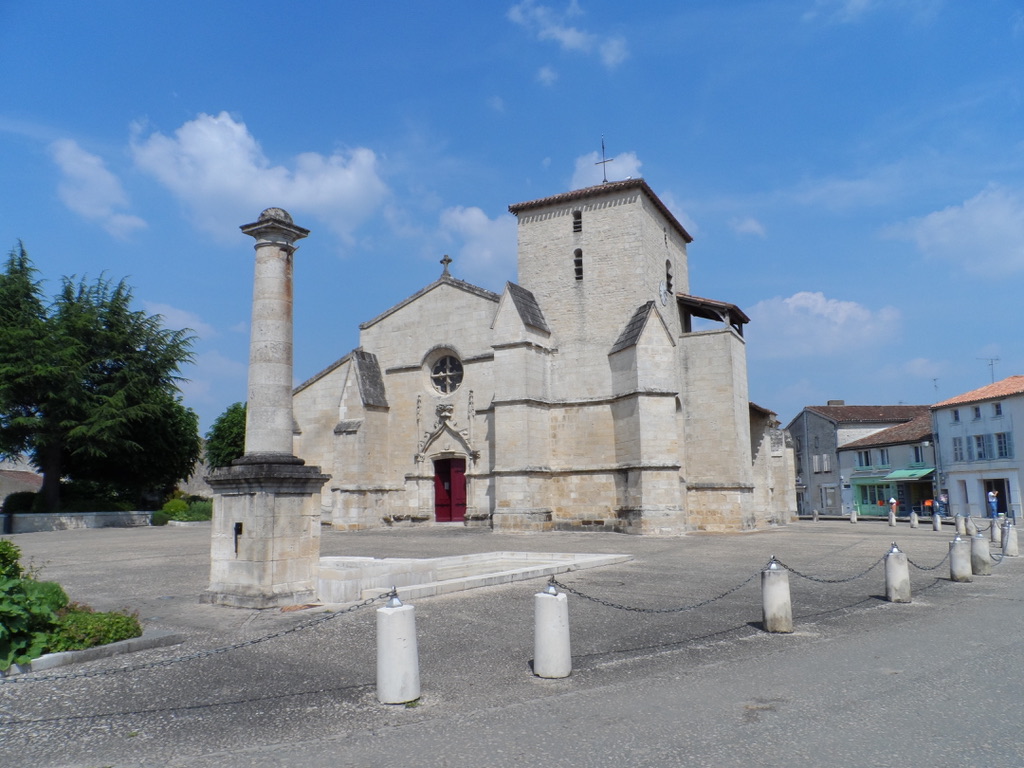 Eglise de Coulon, capitale du Marais Poitevin