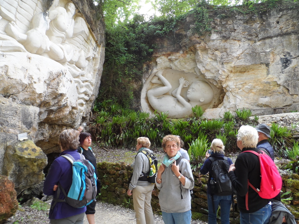 Le site des Lapidiales, sculptures dans la pierre de Crazannes.