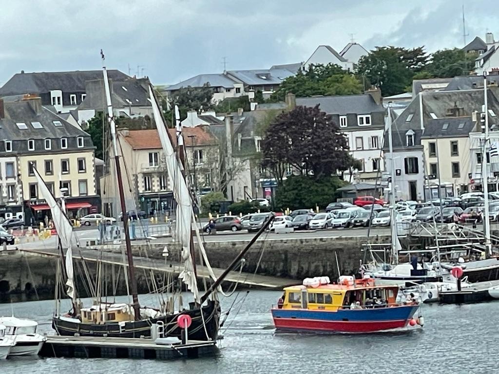 Les photos du  bateau ont été prises par Philippe et Sophie :heureux hasard !!