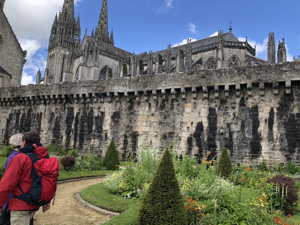 L 'après midi, direction Quimper avec la visite de la cathédrale