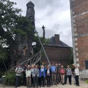 La randonnée commence au pied du fameux chêne (plus de 1200 ans ) à Allouville Bellefosse