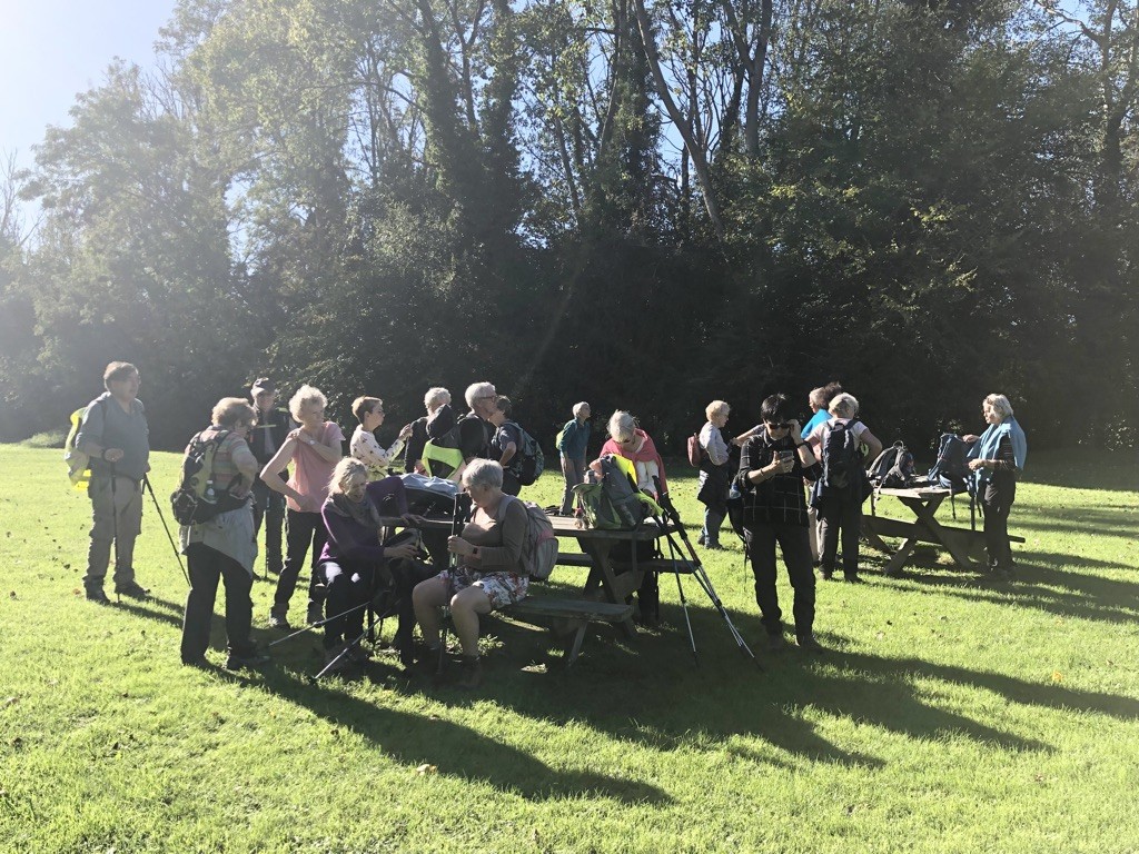 Pause au soleil, avant de nous rendre à l'AG