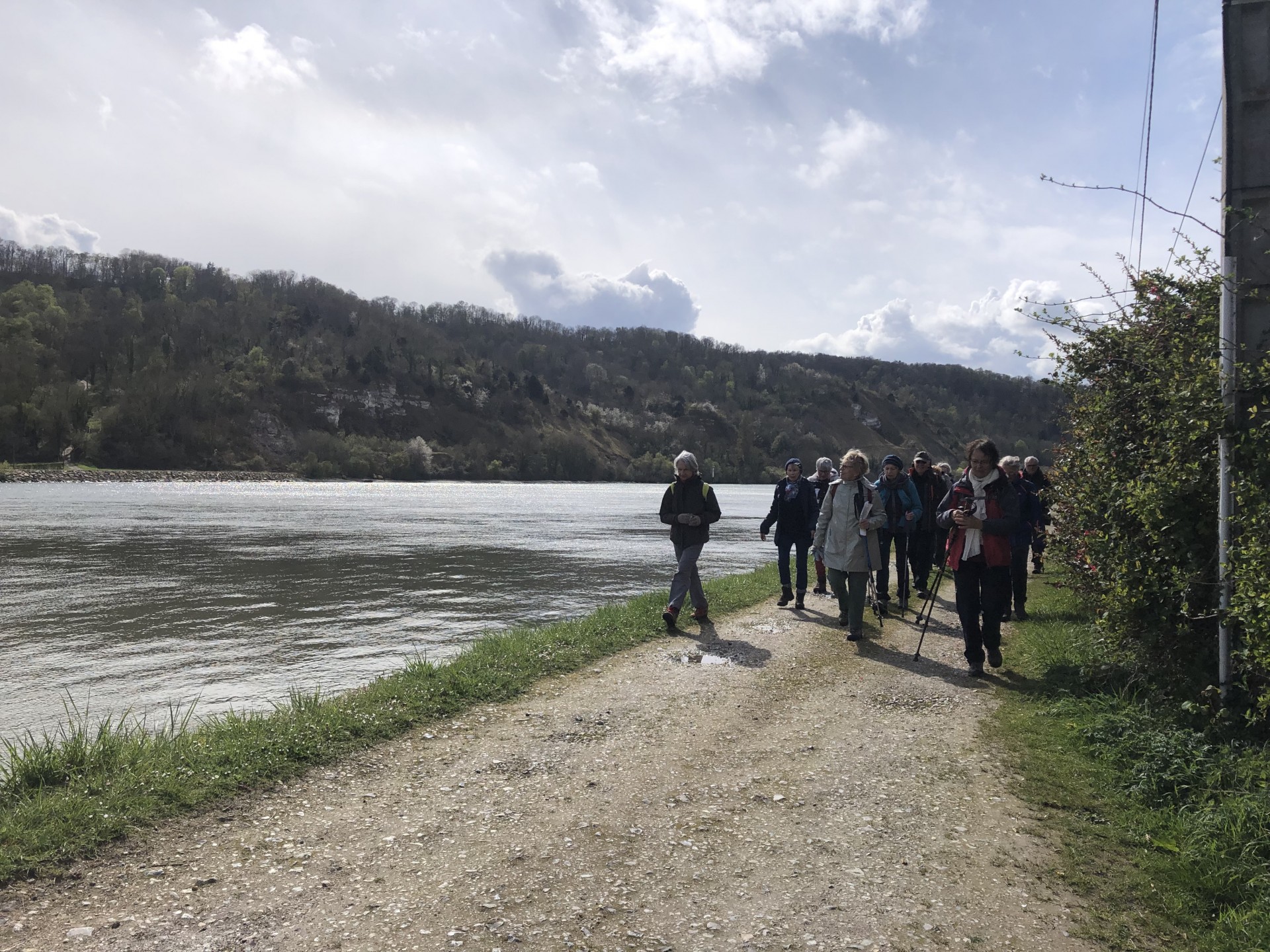 .pour ensuite retrouver le bord de Seine